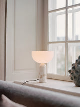 Lampe de table Kizu — Kunis Breccia Marble w. White Acrylic