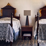 V Table de nuit Walnut