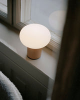Lampe de table portable Karl-Johan — Ochre Yellow