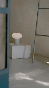 Lampe de table portable Karl-Johan — Light Grey