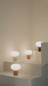 Lampe de table portable Karl-Johan — Ochre Yellow