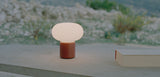 Lampe de table portable Karl-Johan — Earth Red
