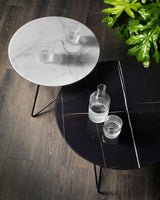 Table d'appoint Ermione en verre-marbre 50cm — Blanc & Noir