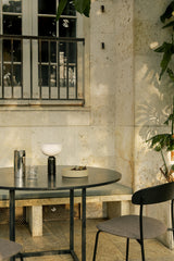 Lampe de table portable Kizu — Black Marble w. White Acrylic