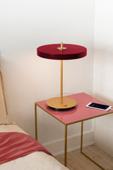 Lampe de table Asteria — Ruby Red