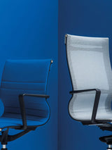 Chaise de bureau Moma dossier bas et accoudoirs — Blanc