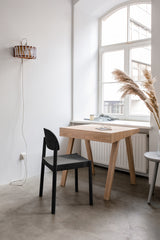 Chaise Citizen ronde — Chêne noir