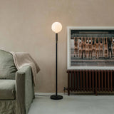 Lampadaire ajustable Poise — Graphite