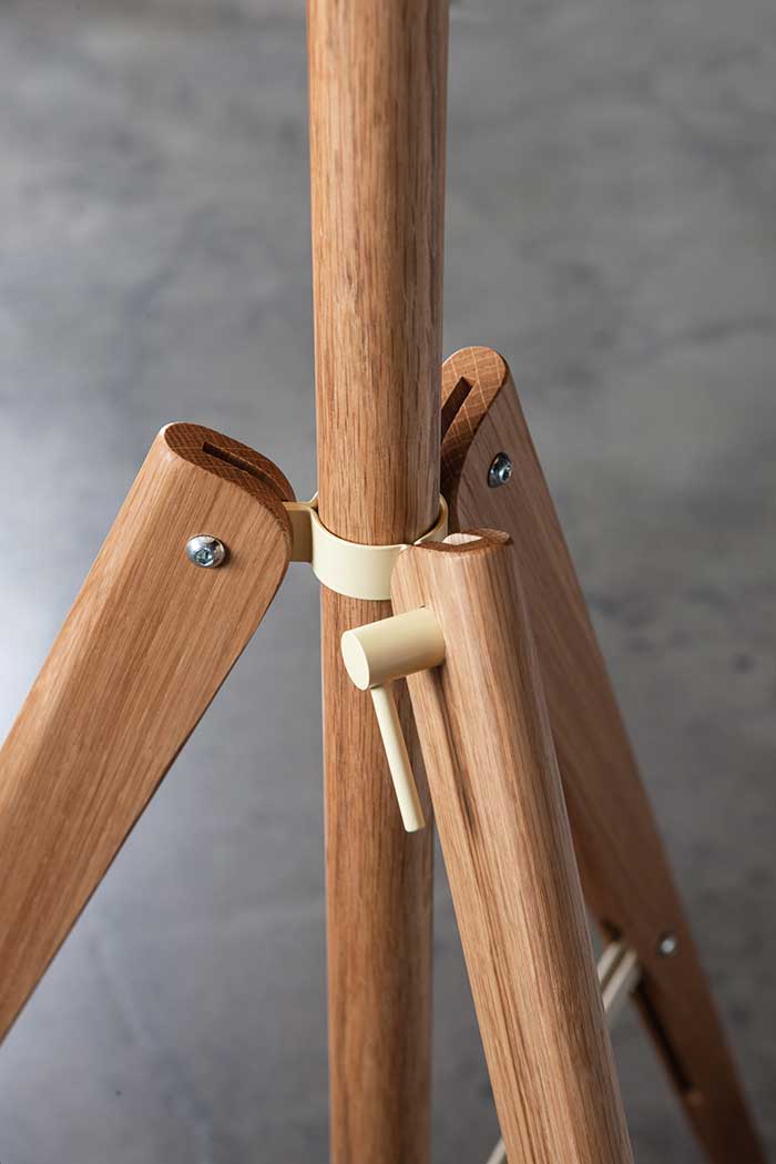 Lampadaire TRIPOD 153 cm — Saguran