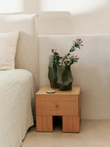 Vase Cueva Dark Sage, mise en scène décorative