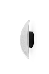 Applique murale Tense — Black Base w. White Tyvek