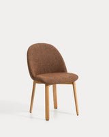 Chaise Meila en chenille terracotta et pieds en bois de frêne finition naturel