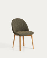 Chaise Meila en chenille verte et pieds en bois de frêne finition naturel
