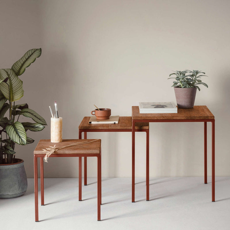 Tables basses Cube Triple Set — Walnut stain & Copper