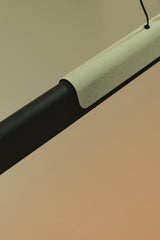 Suspension Dala Linear - Gris foncé et béton - détail 2