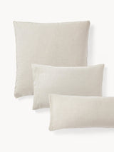 Taie d'oreiller lin délavé Airy beige clair Westwing Collection 50x80 - vue principale