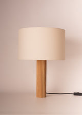 Lampe à poser FLUTA — Bois de chêne