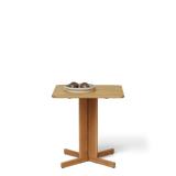 Table TREFOIL 68x68 Chêne Naturel - ambiance