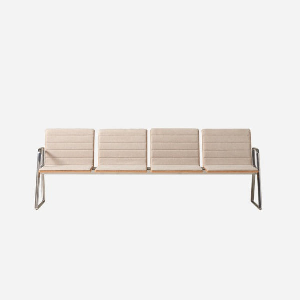 Banc Lin wood 4 places Tissu assise & dossier — Chêne naturel, poli & tapisserie surpiqûres