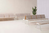 Banc Lin wood 4 places Tissu assise & dossier — Chêne naturel, poli & tapisserie surpiqûres