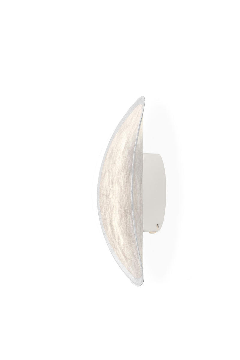 Applique murale Tense — White Base w. White Tyvek