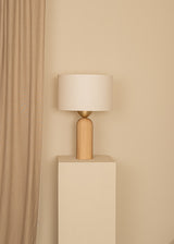 Lampe de table PEONA — Chêne