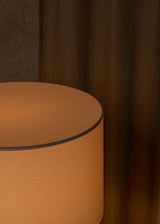 Lampe de table PEONA — Chêne