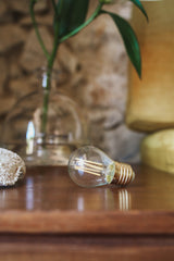 Ampoule sphérique à filament E27 — Dimmable