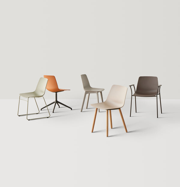 Chaise Varya XL 4 pieds en bois & coque plastique — Chêne naturel & G42