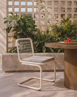 Chaise Biaritz blanc egg white