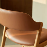 Chaise SANTINO — Chêne massif et cuir