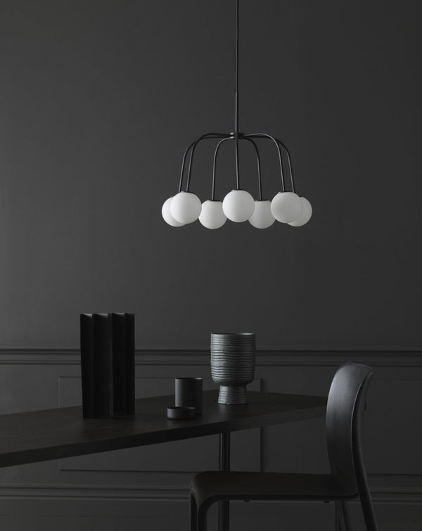 Suspension Waterfall — Noir