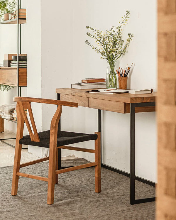Bureau à tiroirs Three — Teck