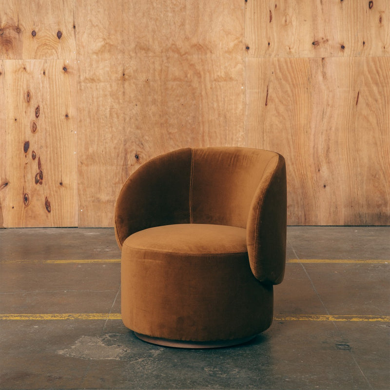 Fauteuil AUGUSTE Noyer — Velours Ocre