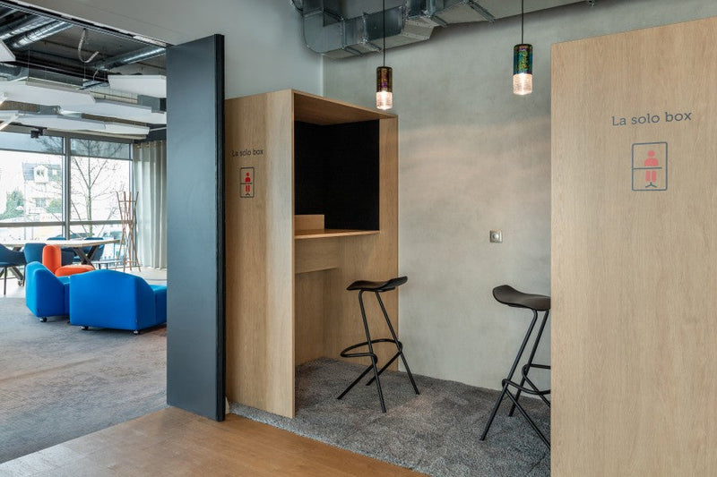 Tabouret bas STRAIN — Noyer