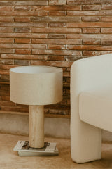 Lampe de table en travertin Bolgar - Beige Lin