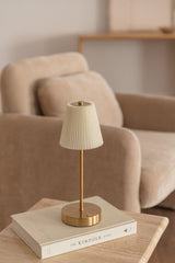 Lampe de table MYRDAL - packshot