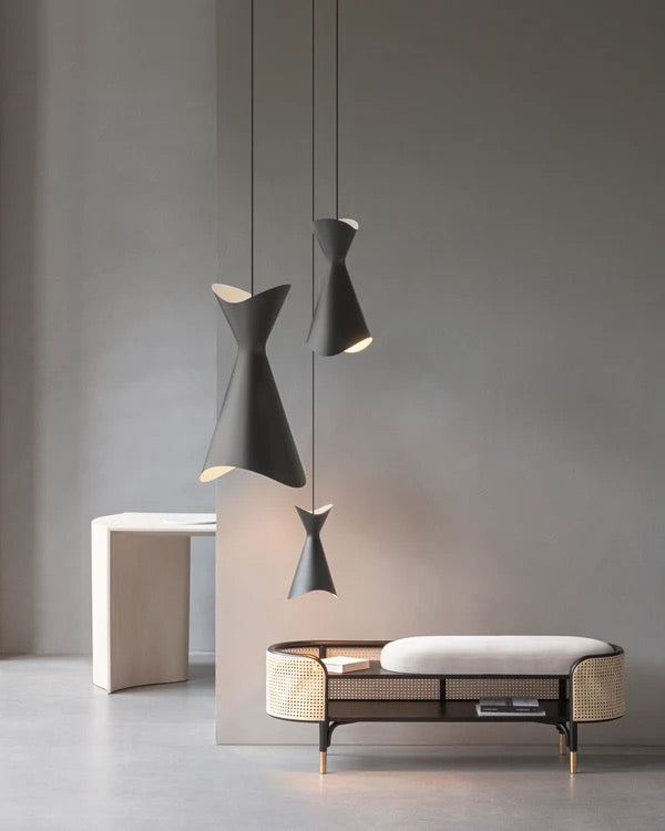 Suspension Ninotchka — Noir