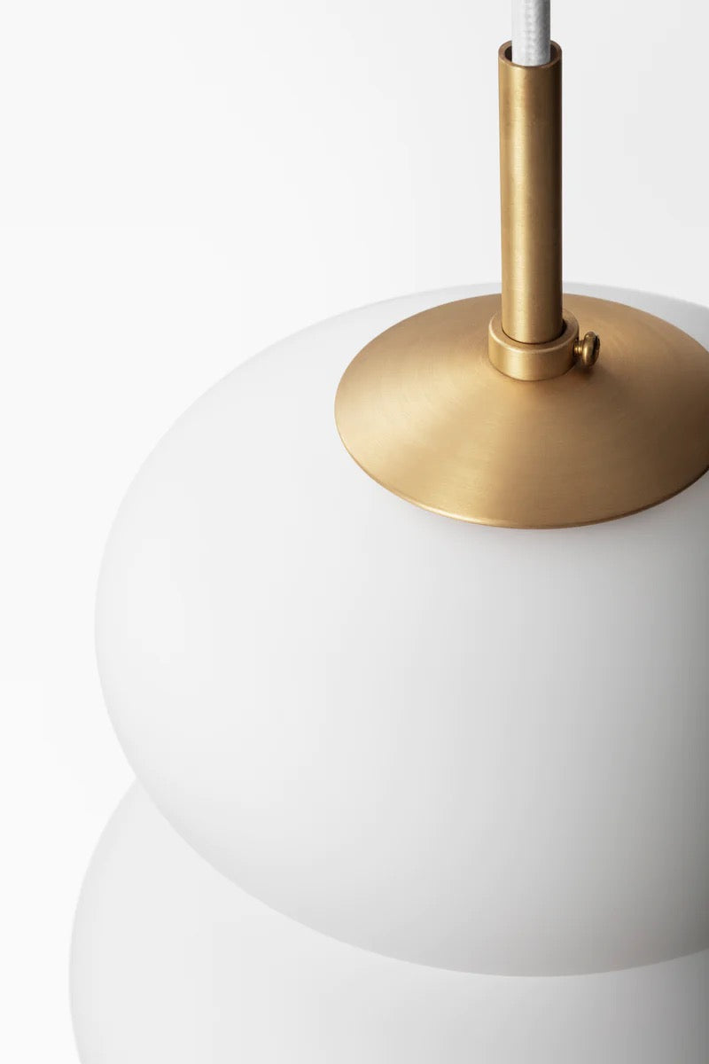 Suspension Peanut — Blanc & Laiton