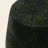 Pouf LEAH klark bleu nuit et vert olive, détail du tissu chenille