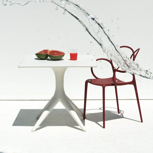 Chaise Sissi avec accoudoirs — Red