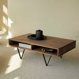 Table basse Metric en noyer massif, détail