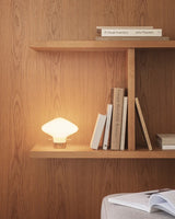 Lampe de table Repose — Laiton