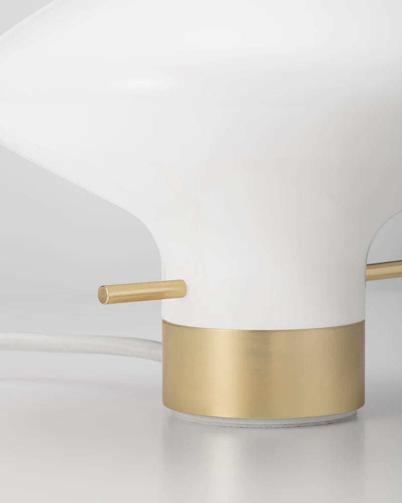 Lampe de table Repose — Laiton