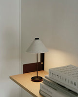 Lampe de table portable Brolly — Linen