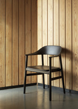 Chaise avec accoudoirs Herit Black Oak — Black