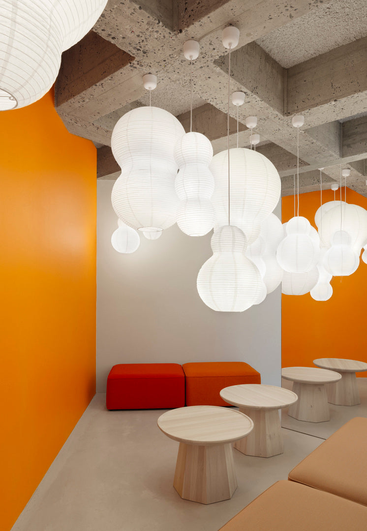 Suspension Puff  — Multitude