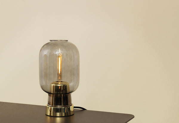 Lampe de table Amp Brass — Smoke/Brass