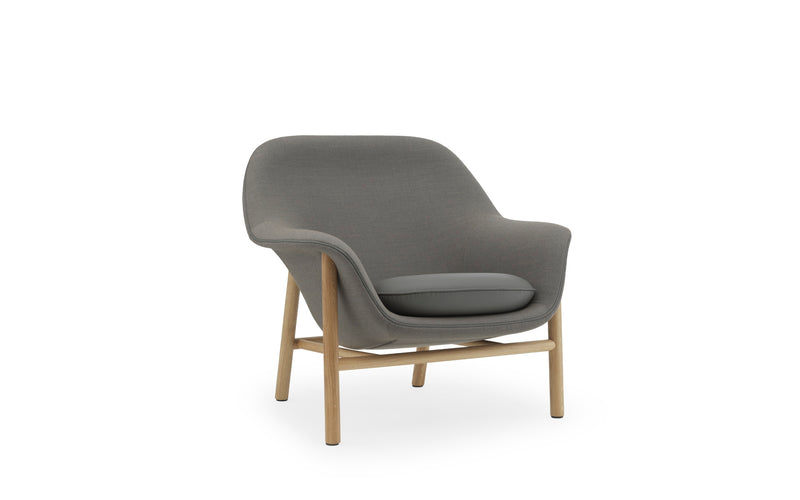 Fauteuil Drape Low en chêne — Gris