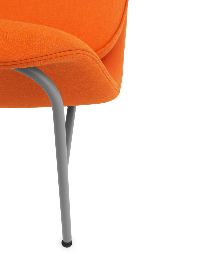 Fauteuil Drape Low en acier — Remix